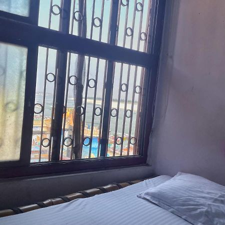 فاراناسي Shri Guest House المظهر الخارجي الصورة