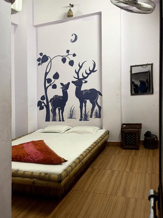 فاراناسي Shri Guest House المظهر الخارجي الصورة