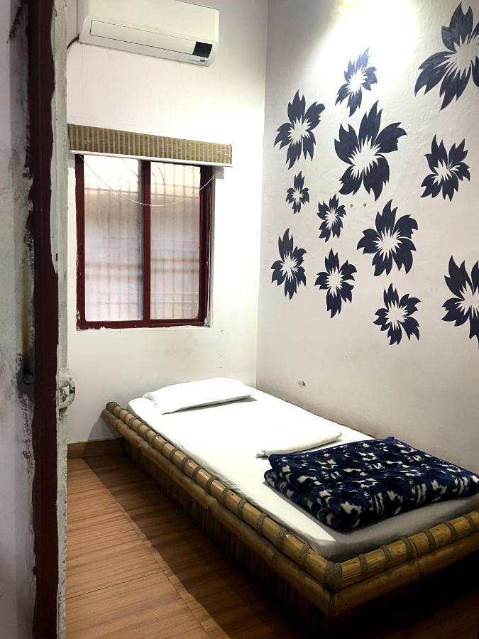 فاراناسي Shri Guest House المظهر الخارجي الصورة