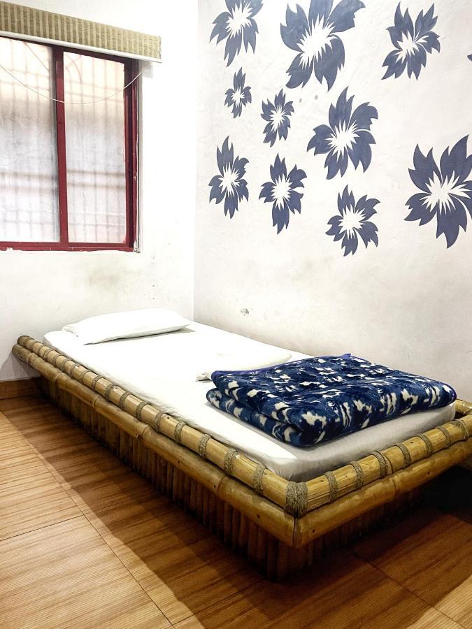 فاراناسي Shri Guest House المظهر الخارجي الصورة