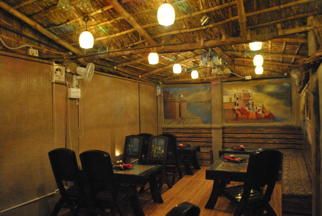 فاراناسي Shri Guest House المظهر الخارجي الصورة