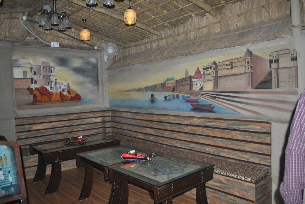 فاراناسي Shri Guest House المظهر الخارجي الصورة